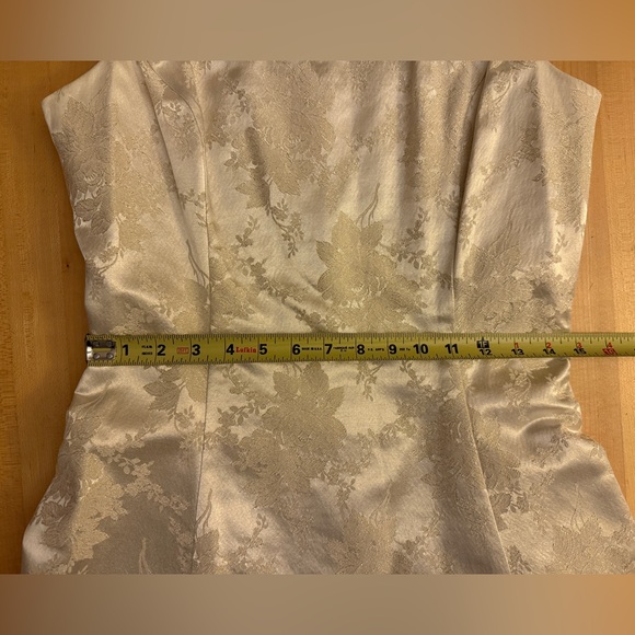 NWOT* Scott McClintock Ivory and Gold Formal Gown Wedding Gala Debut NEW Size 10 - Picture 9 of 10